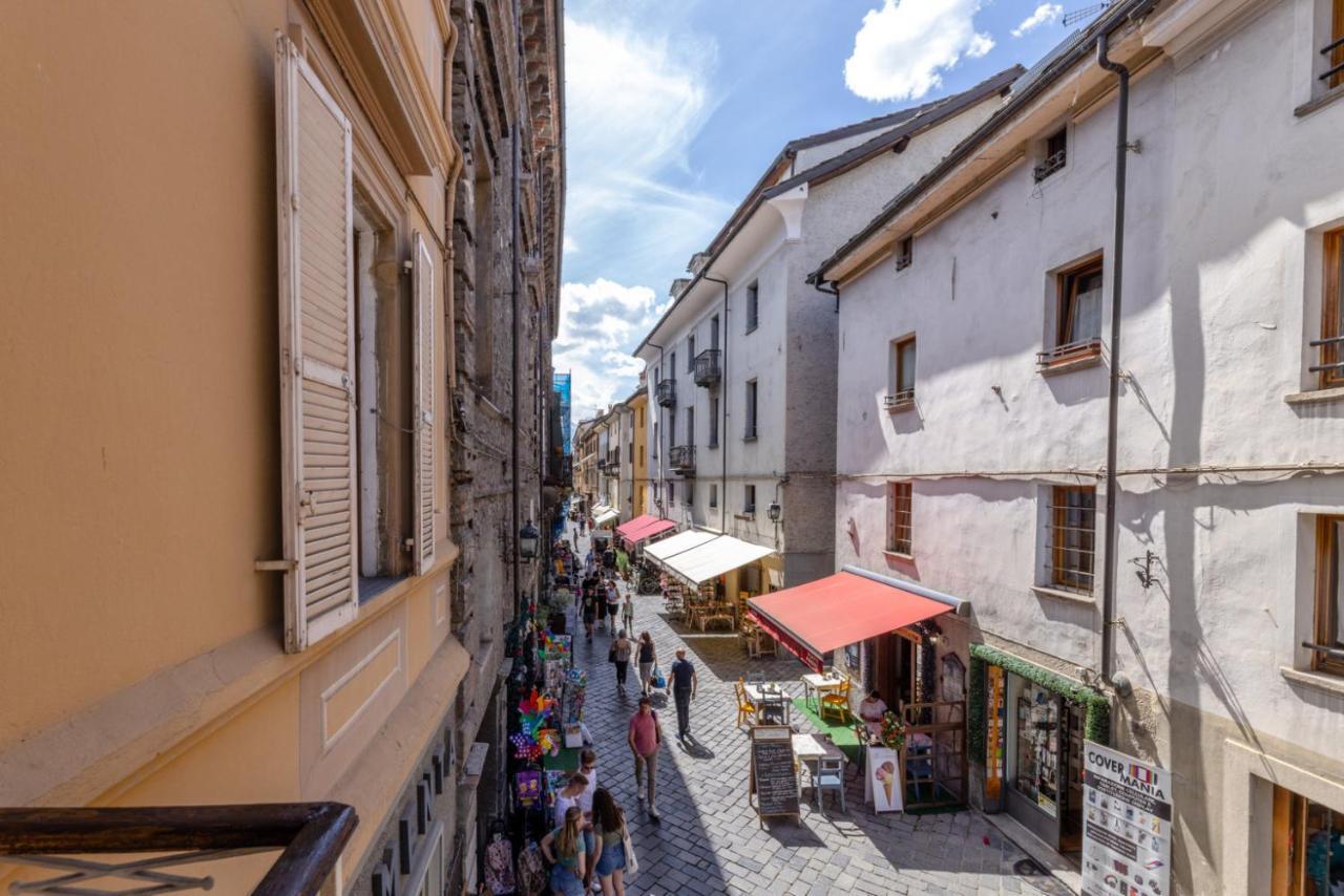 Aosta Centre Apartments - Porta Pretoria 56 Buitenkant foto